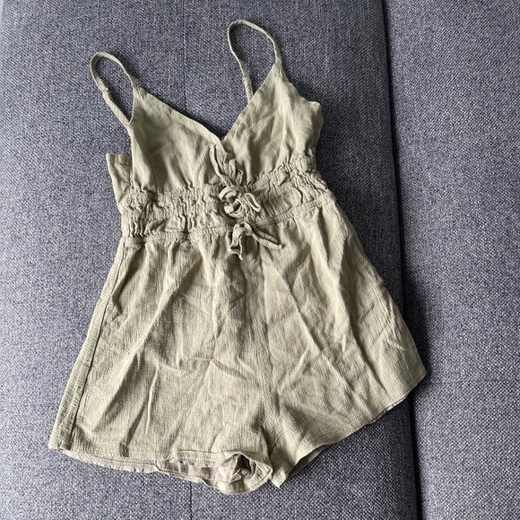 Princess Polly Olive Green Romper - Picture 1 of 6